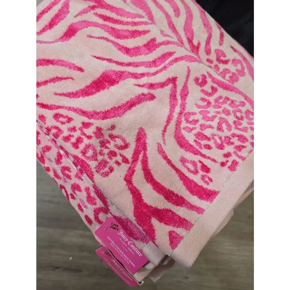 Juicy Couture Home Pink Leopord Zebra Animal Print Plush Bath & Hand Towel Set